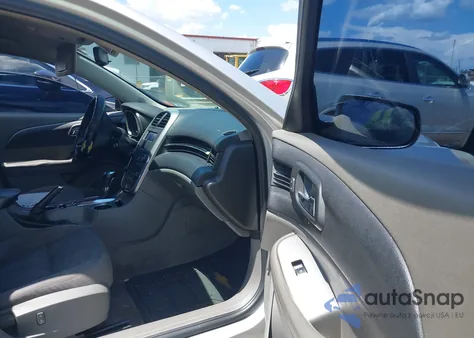 2015 Chevrolet Malibu Ls z USA, uszkodzony, nr VIN 1G11A5SL4FF238440